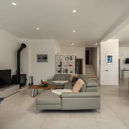 Villa Anna By Interhome